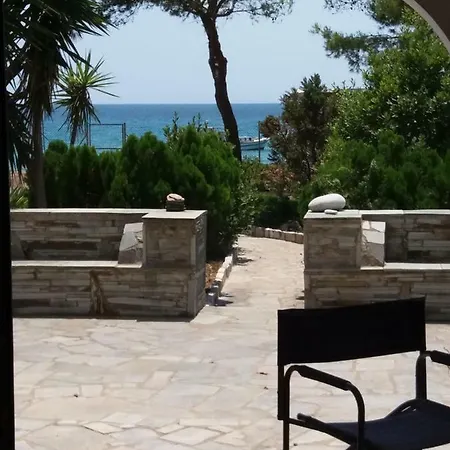 Year-round Beachfront Bliss At Memi Beach, Koroni Villa