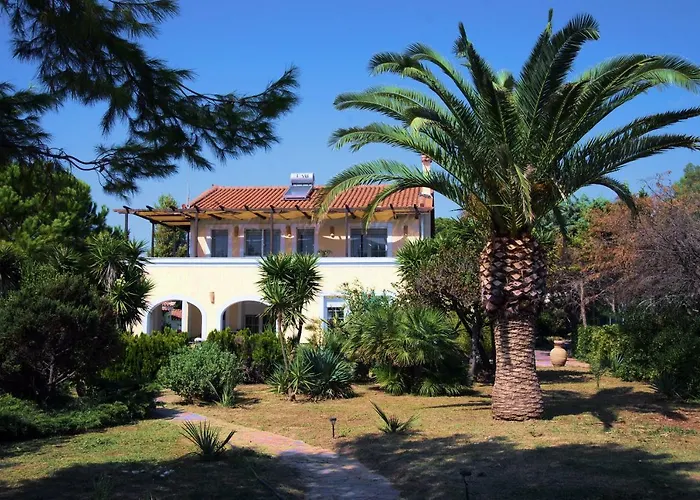 Year-round Beachfront Bliss At Memi Beach, Koroni Villa